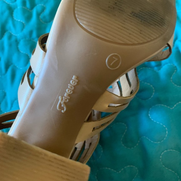 Forever -Cream heel sandals - Picture 13 of 14